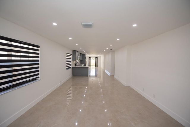 110 NW 6th Ave, Dania Beach, FL 33004