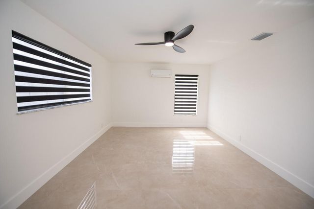 110 NW 6th Ave, Dania Beach, FL 33004