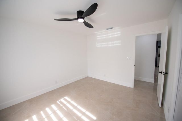 110 NW 6th Ave, Dania Beach, FL 33004