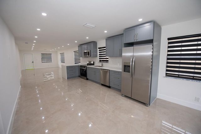 110 NW 6th Ave, Dania Beach, FL 33004