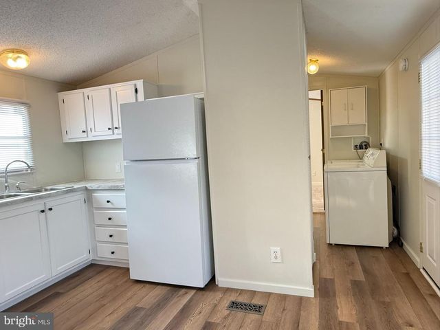 12 VINTAGE LN, Honey Brook, PA 19344