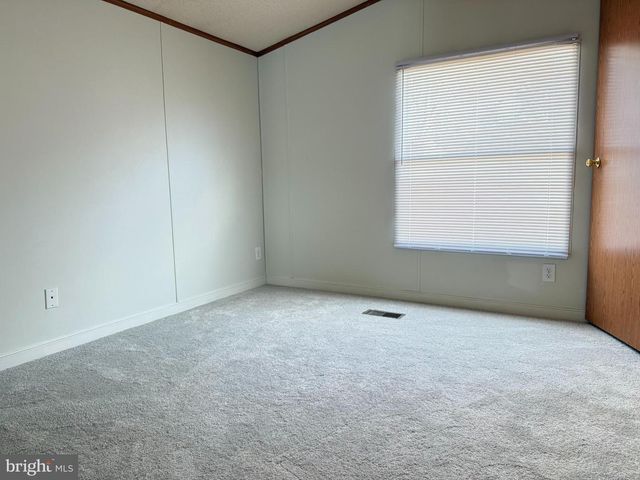 12 VINTAGE LN, Honey Brook, PA 19344