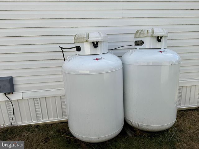 12 VINTAGE LN, Honey Brook, PA 19344