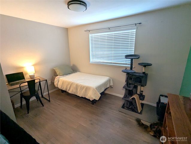 17930 Iris Place SW, Rochester, WA 98579