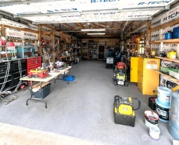 17930 Iris Place SW, Rochester, WA 98579