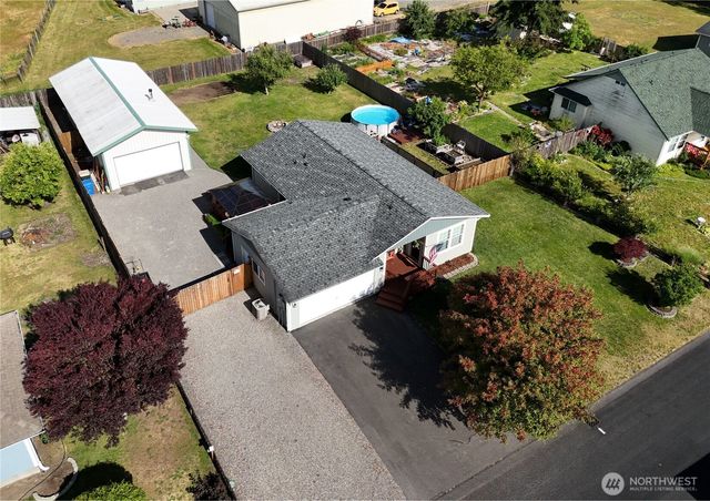 17930 Iris Place SW, Rochester, WA 98579