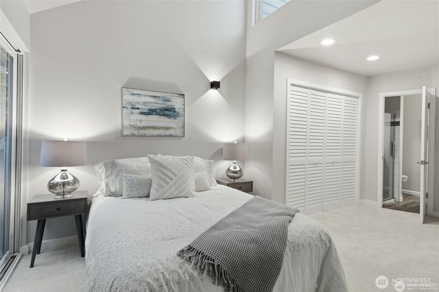 1940 N Northgate Way, Seattle, WA 98133