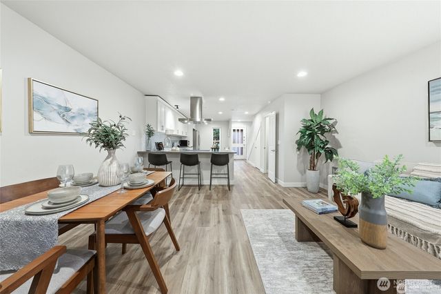 1940 N Northgate Way, Seattle, WA 98133