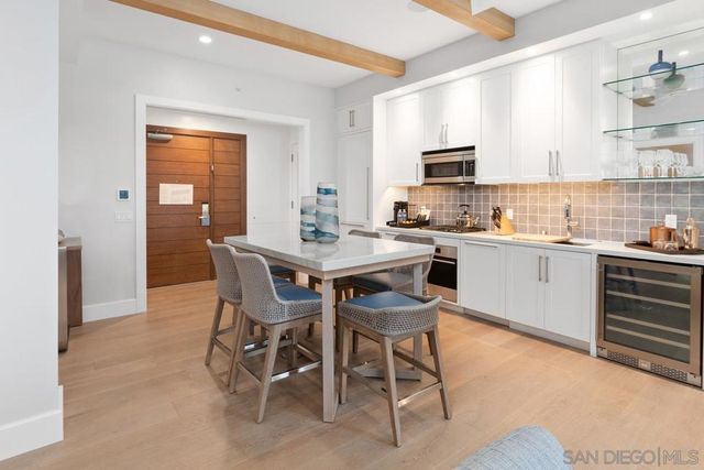 1500 Orange Ave 7, Coronado, CA 92118