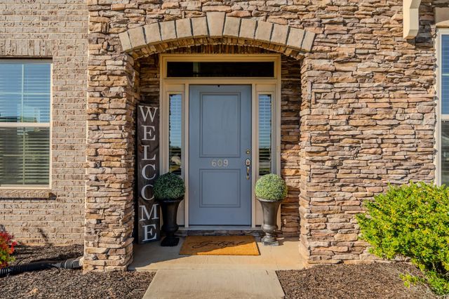 609 Crossmont Way, Simpsonville, SC 29681