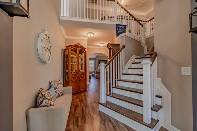 609 Crossmont Way, Simpsonville, SC 29681