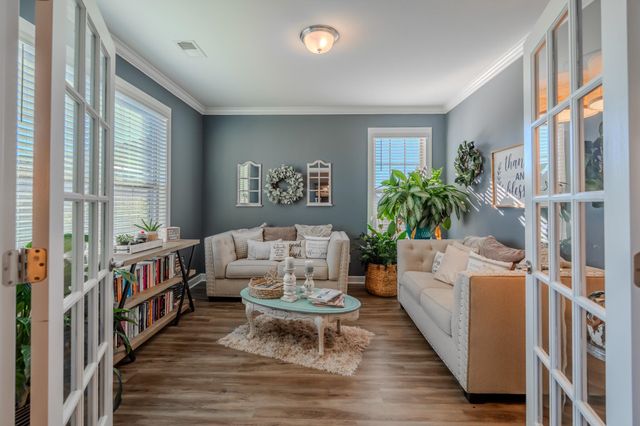 609 Crossmont Way, Simpsonville, SC 29681