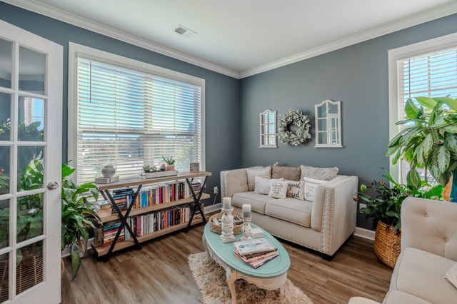 609 Crossmont Way, Simpsonville, SC 29681