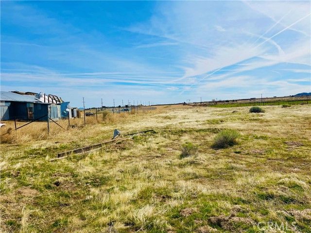 49357 W. Avenue D, Lake Hughes, CA 93536