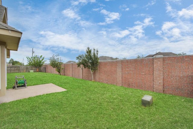 3505 Barrington Court, Pearland, TX 77584