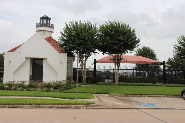 3505 Barrington Court, Pearland, TX 77584