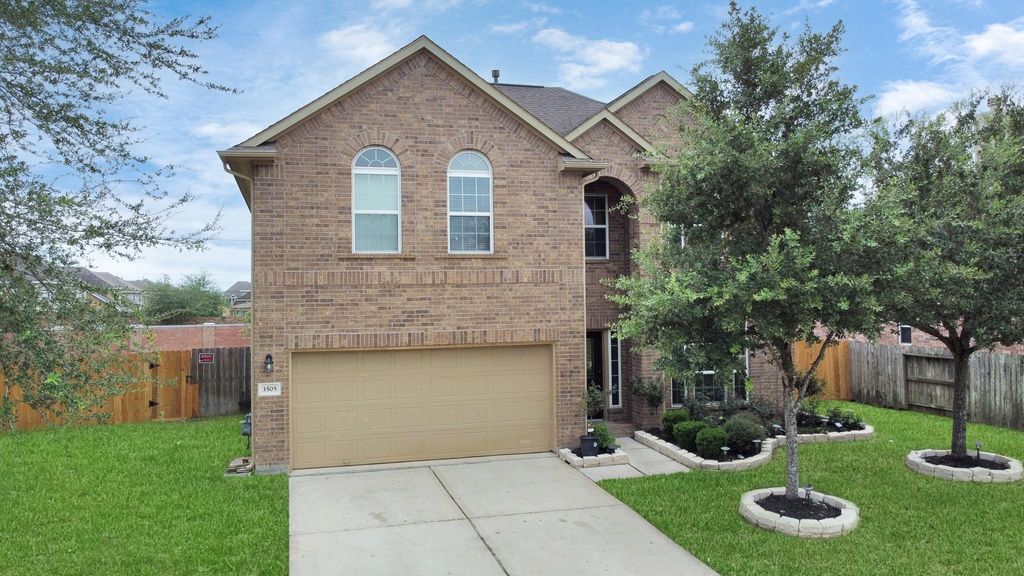 3505 Barrington Court, Pearland, TX 77584
