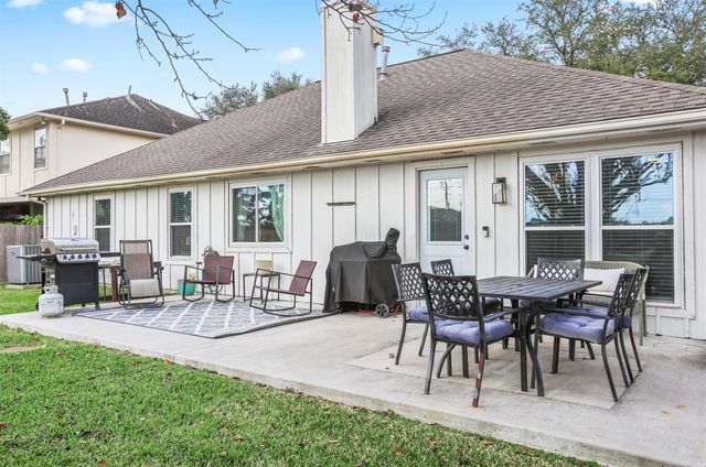 11401 30th Avenue N, Texas City, TX 77591