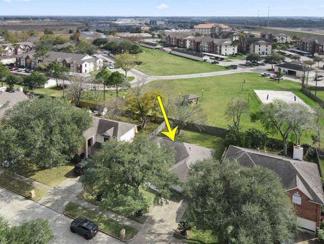 11401 30th Avenue N, Texas City, TX 77591