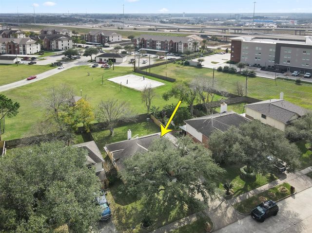 11401 30th Avenue N, Texas City, TX 77591