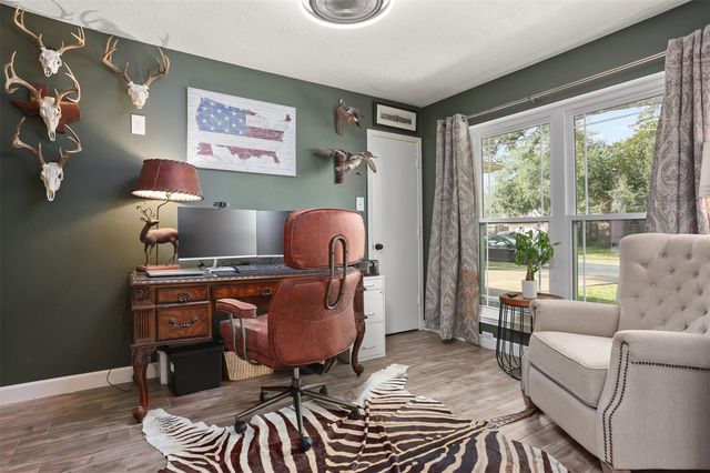 11401 30th Avenue N, Texas City, TX 77591