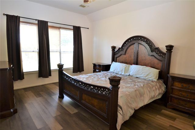 12406 Fox Meadow Drive, Stafford, TX 77477