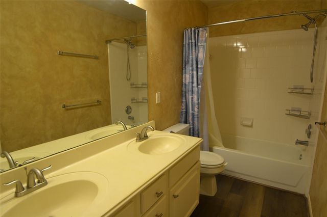 12406 Fox Meadow Drive, Stafford, TX 77477