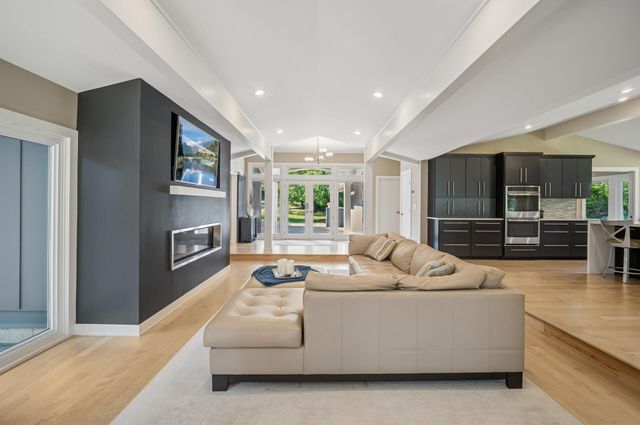 730 Amber Drive, Shoreview, MN 55126