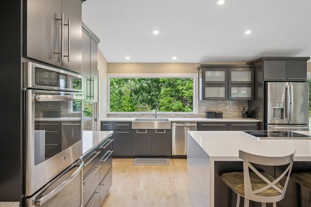 730 Amber Drive, Shoreview, MN 55126