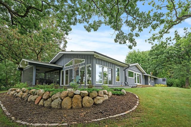 730 Amber Drive, Shoreview, MN 55126