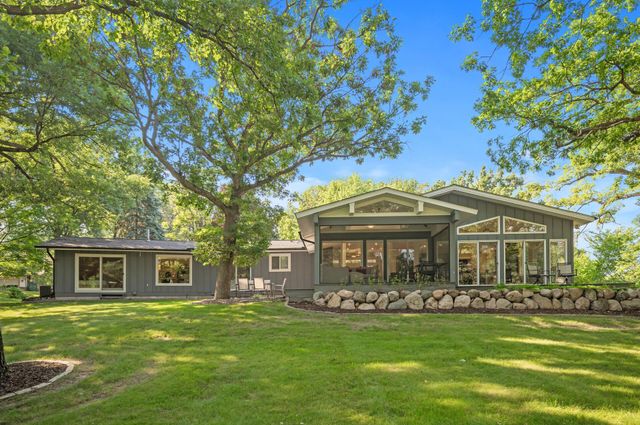 730 Amber Drive, Shoreview, MN 55126