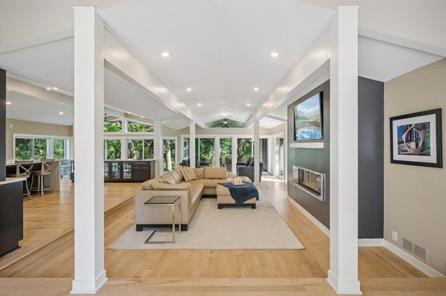 730 Amber Drive, Shoreview, MN 55126