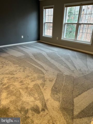 255 SUMMER BREEZE LN, Fredericksburg, VA 22406