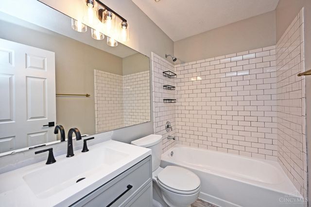 5277 Orchardridge Court, Green Twp, OH 45239