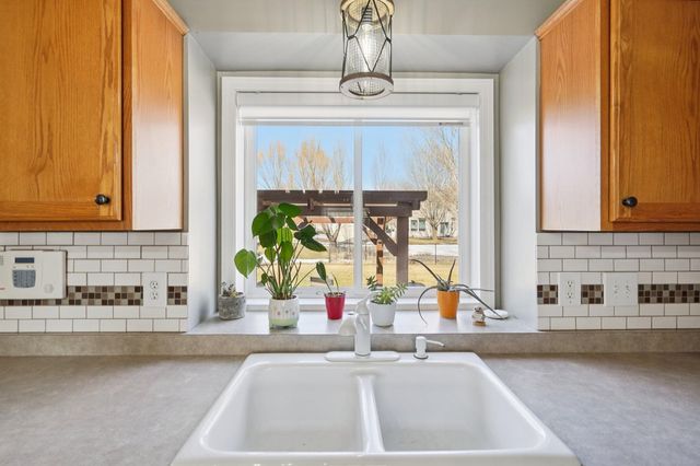 5921 200th Street W, Farmington, MN 55024