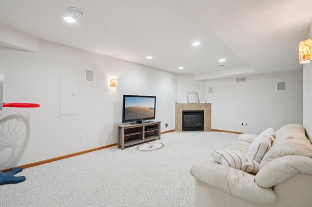 5921 200th Street W, Farmington, MN 55024