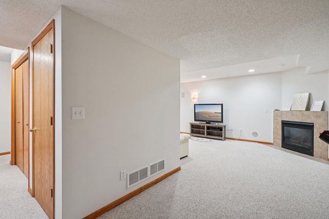 5921 200th Street W, Farmington, MN 55024