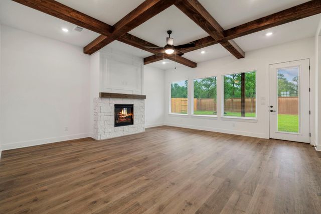 5611 Marigold Mile Drive, Magnolia, TX 77354