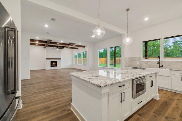 5611 Marigold Mile Drive, Magnolia, TX 77354