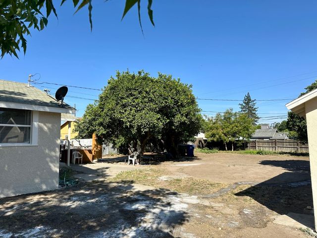 809 Washington Avenue, Madera, CA 93638