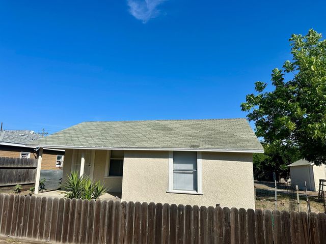 809 Washington Avenue, Madera, CA 93638