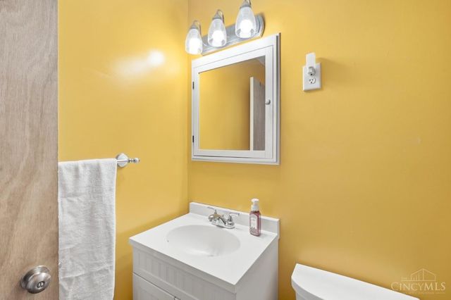 12146 Audie Court, Springdale, OH 45246
