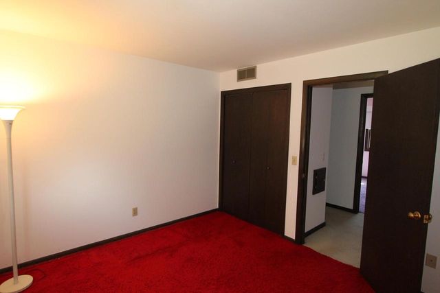 267 Robins Run, Burlington, WI 53105