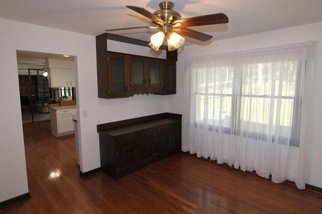 267 Robins Run, Burlington, WI 53105