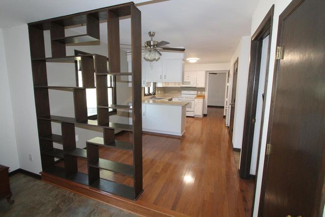 267 Robins Run, Burlington, WI 53105