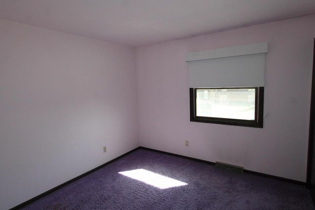 267 Robins Run, Burlington, WI 53105