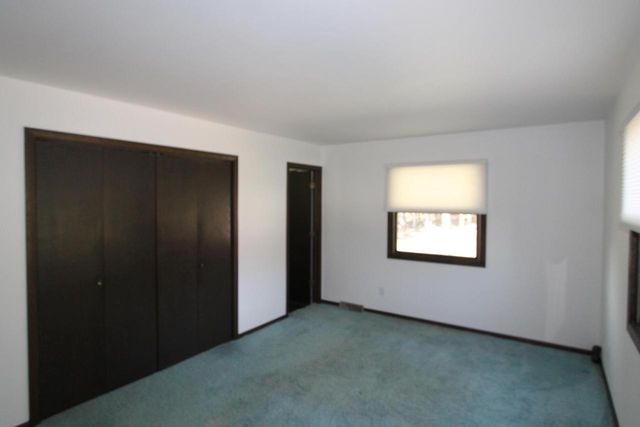 267 Robins Run, Burlington, WI 53105