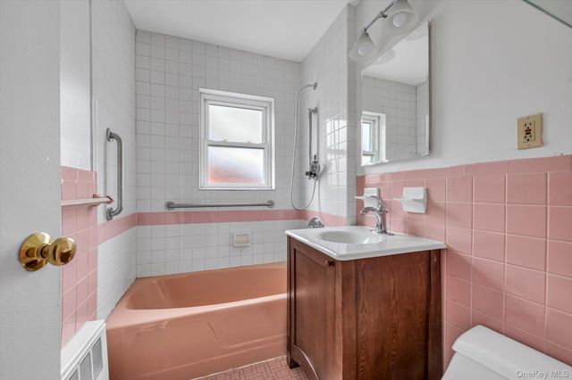 643 Pelham Road 6D, New Rochelle, NY 10805