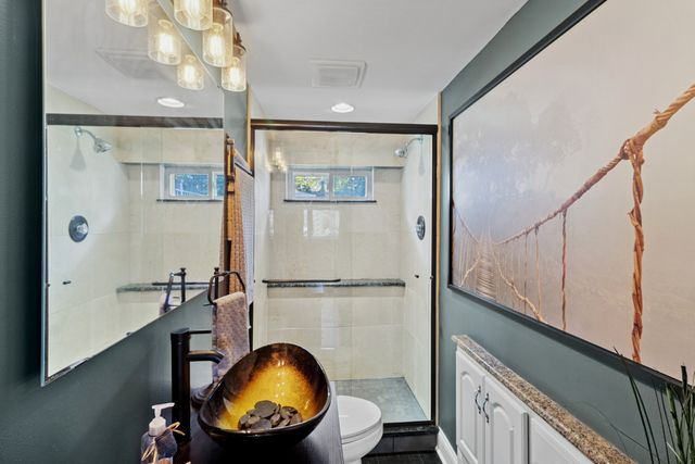 1414 N Sauk Lane, Mount Prospect, IL 60056