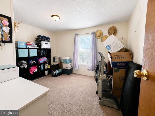 54 CHEROKEE DR, Windsor, PA 17366